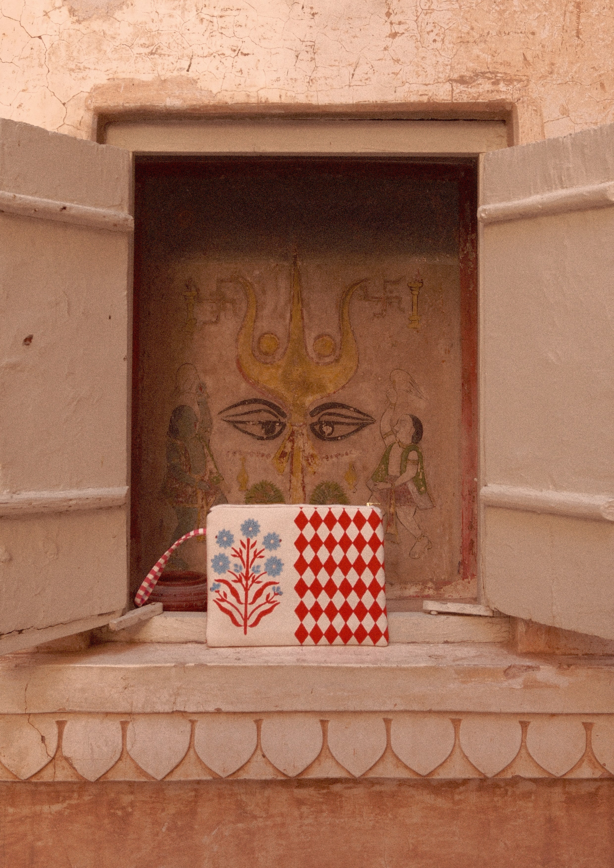 MAKEUP POUCH BUTA PRINT