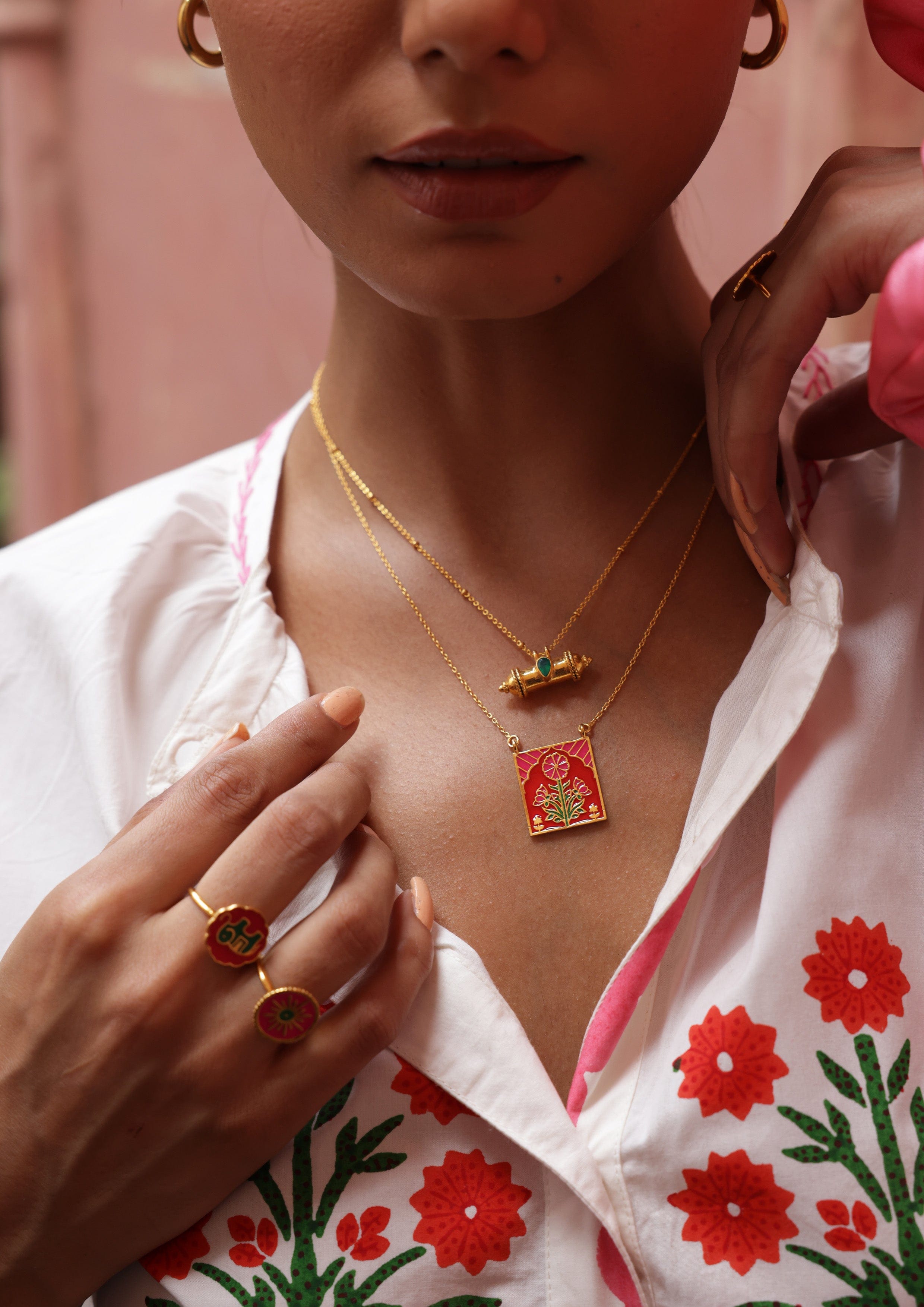 Pink Buta Meenakari pendant in jewelry, featuring intricate enamel work and traditional Indian design by The Raw India.
