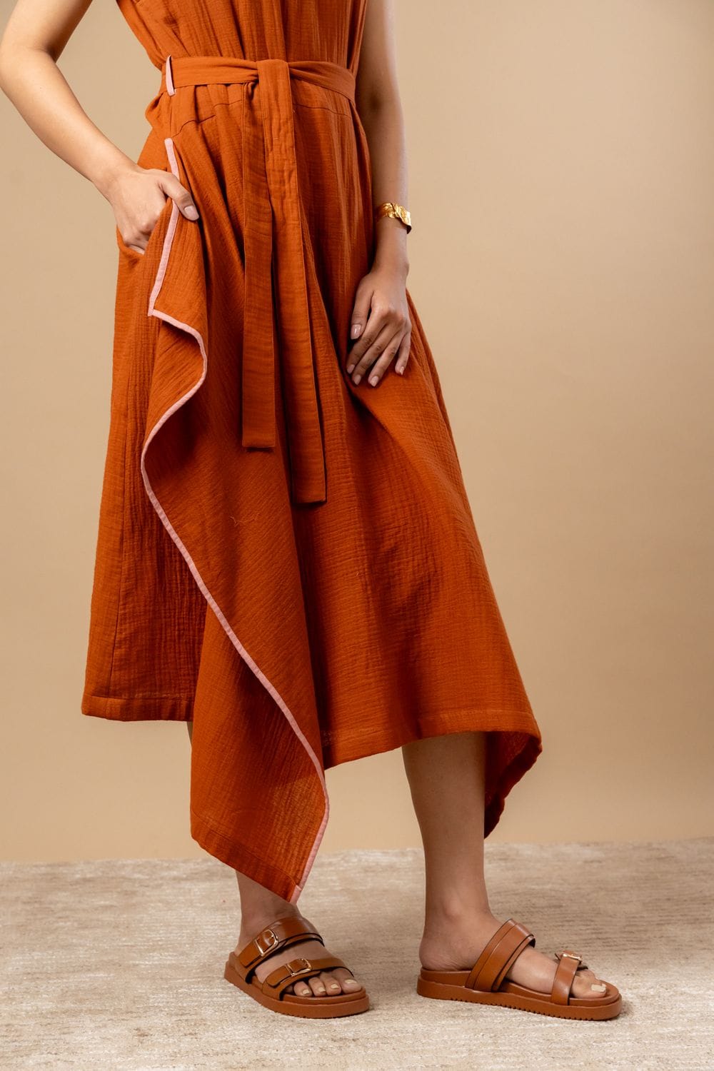Doodlage Bessie knot dress in earthy tones, featuring a stylish knot detail and flowy fabric for a casual, chic look.