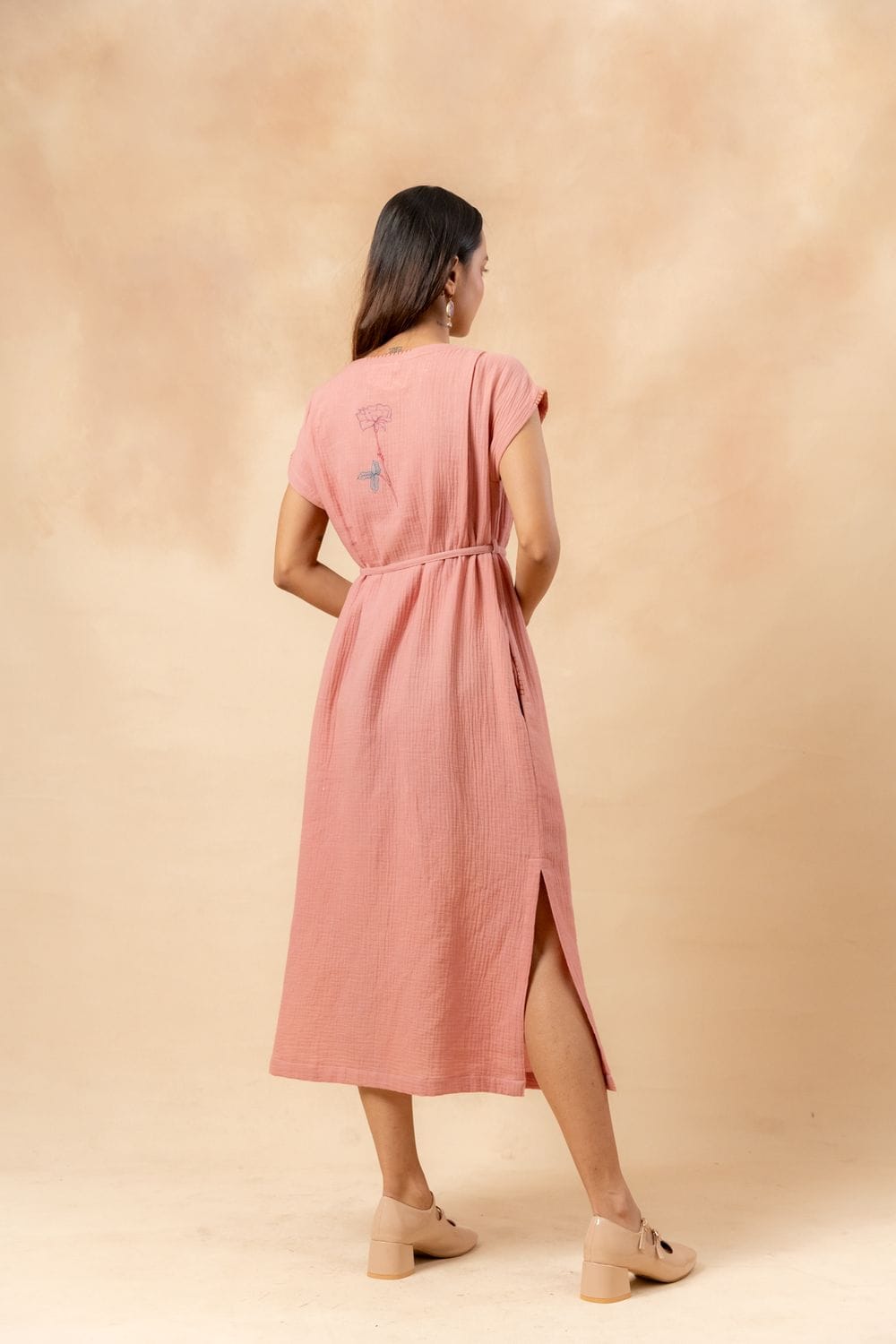 Doodlage Erna organic cotton dress with waist belt, showcasing a stylish, eco-friendly dress in natural fabric and belt detail.