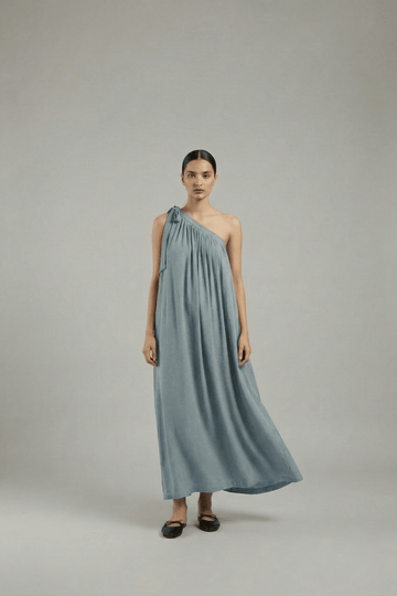 Daryl grey Doodlage dress with a relaxed fit and subtle design details, showcased on a neutral background.