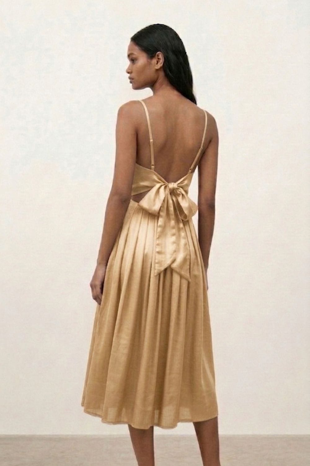 Mary Sand dress by Doodlage, featuring a flowy, lightweight fabric with a relaxed fit and stylish design.
