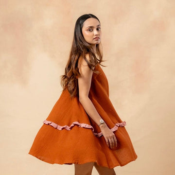 Doodlage Daisy Daze Dress, full-length view of floral-patterned casual dress with relaxed fit and short sleeves.