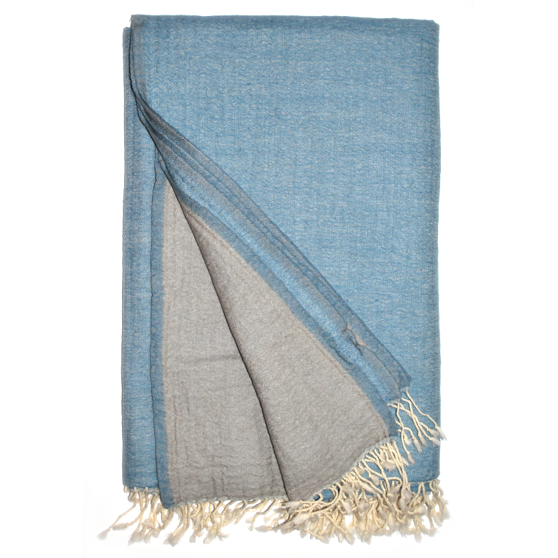 Light Skyz Throw Blanket