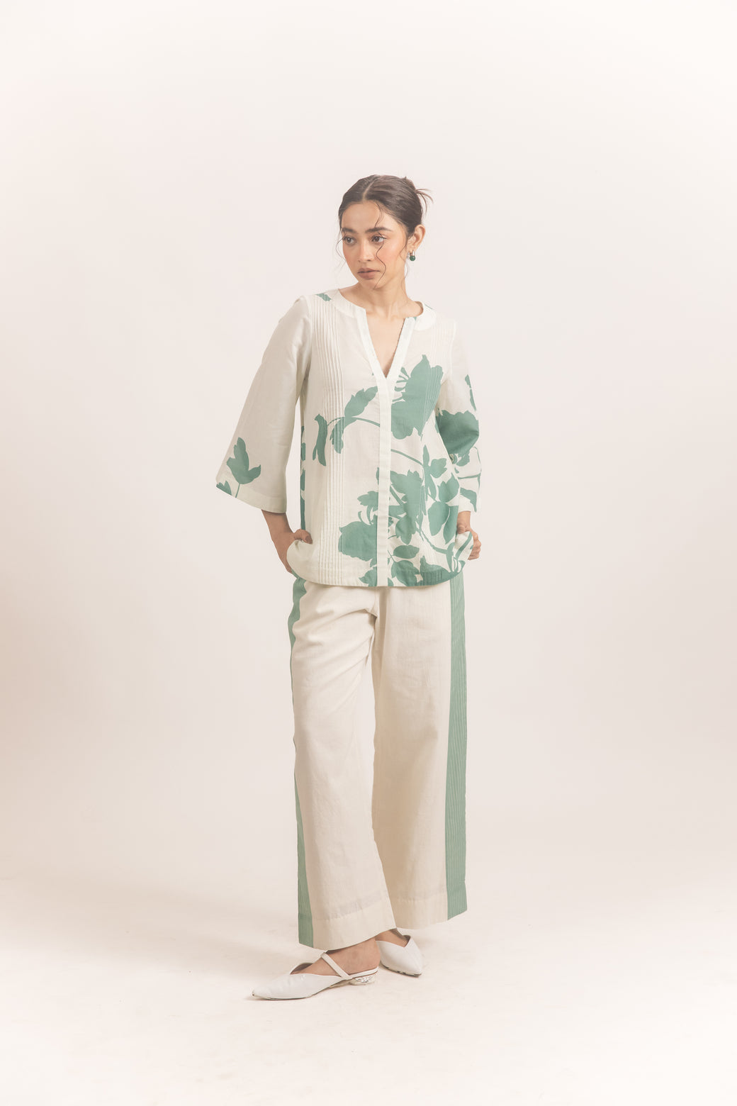 Mia set White