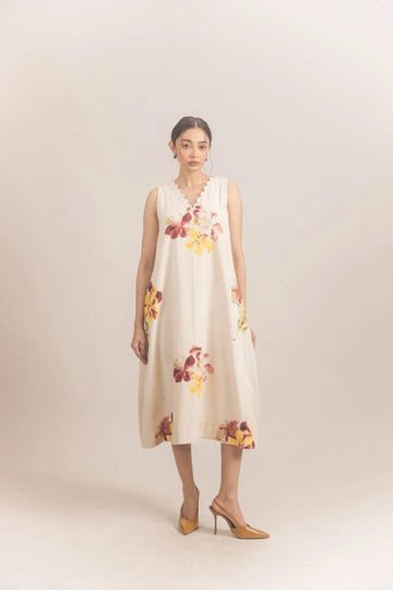 Scallop dress white