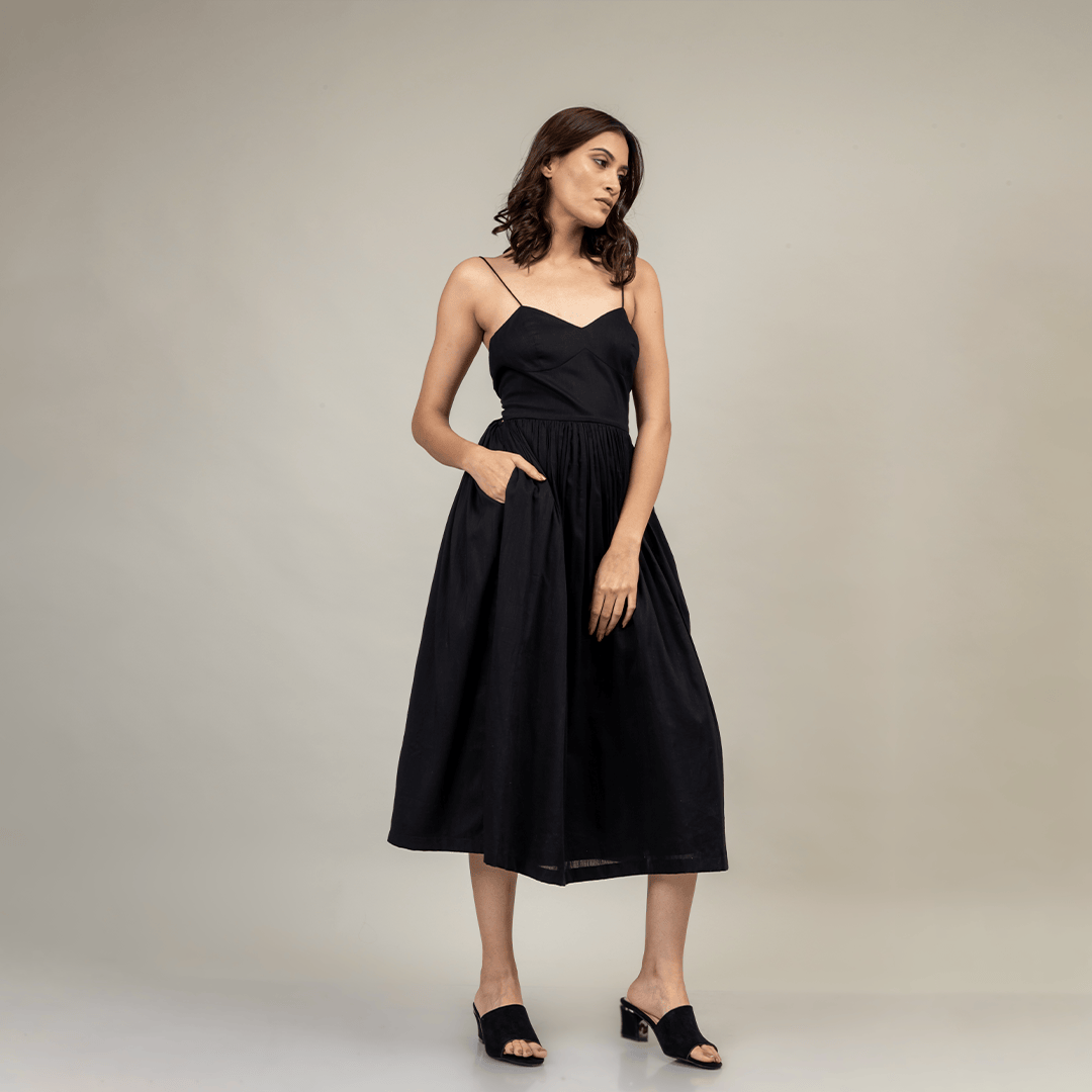 Doodlage Mary black dress featuring elegant design, fitted silhouette, and stylish fabric, perfect for casual or formal occasions.