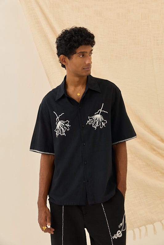 JODI Jugnu handloom boxy fit shirt in vibrant fabric, featuring a relaxed fit with a collar and button-down front.