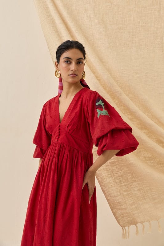 JODI Unab day dress featuring a stylish, casual design with soft fabric and a relaxed fit, perfect for everyday wear.
