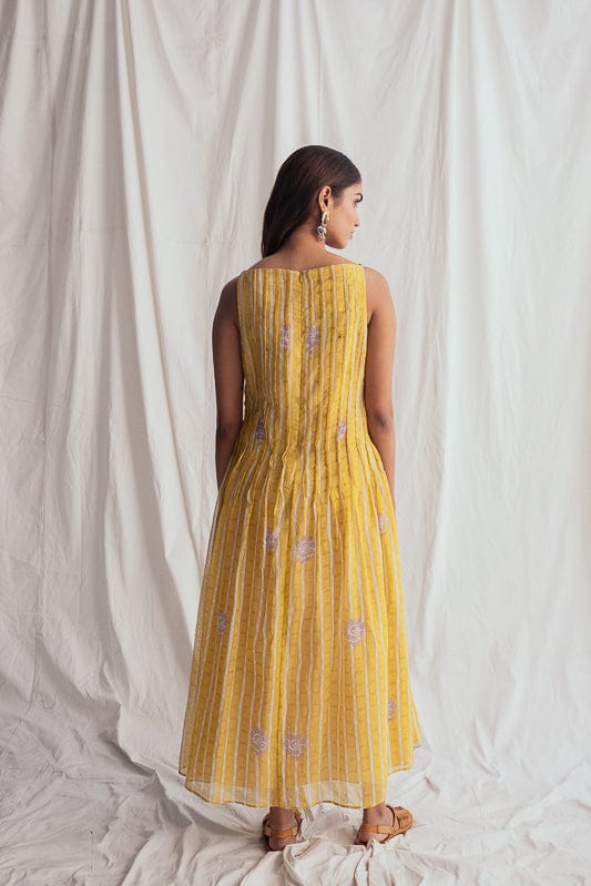 JODI Dhoop day dress, stylish and comfortable women's dress with intricate design, showcased on a model.