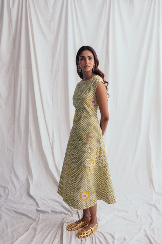 JODI panna panel dress in soft fabric, featuring a flowy silhouette and intricate panel details, perfect for stylish occasions.
