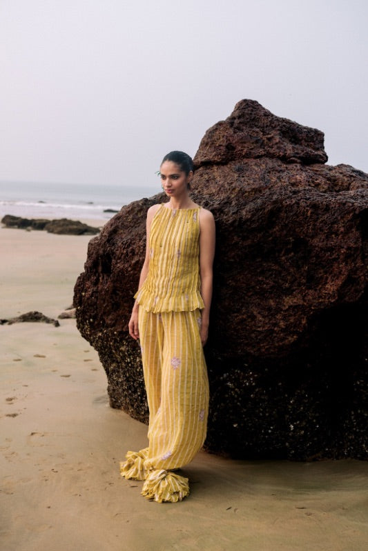 Dhoop Pleated Top