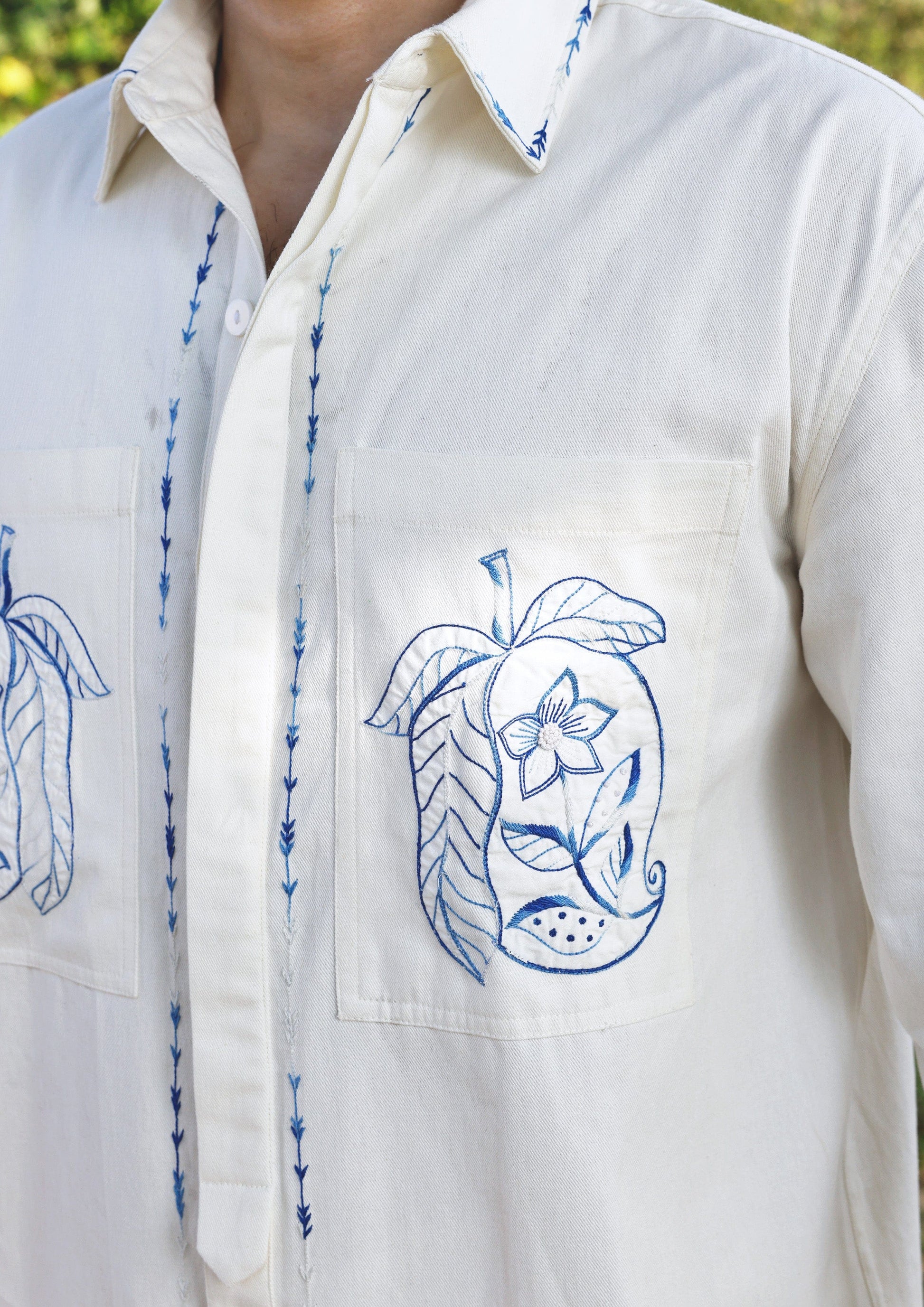 Sawai shacket by The Raw India featuring mango applique design, stylish jacket with intricate embroidery and lightweight fabric.