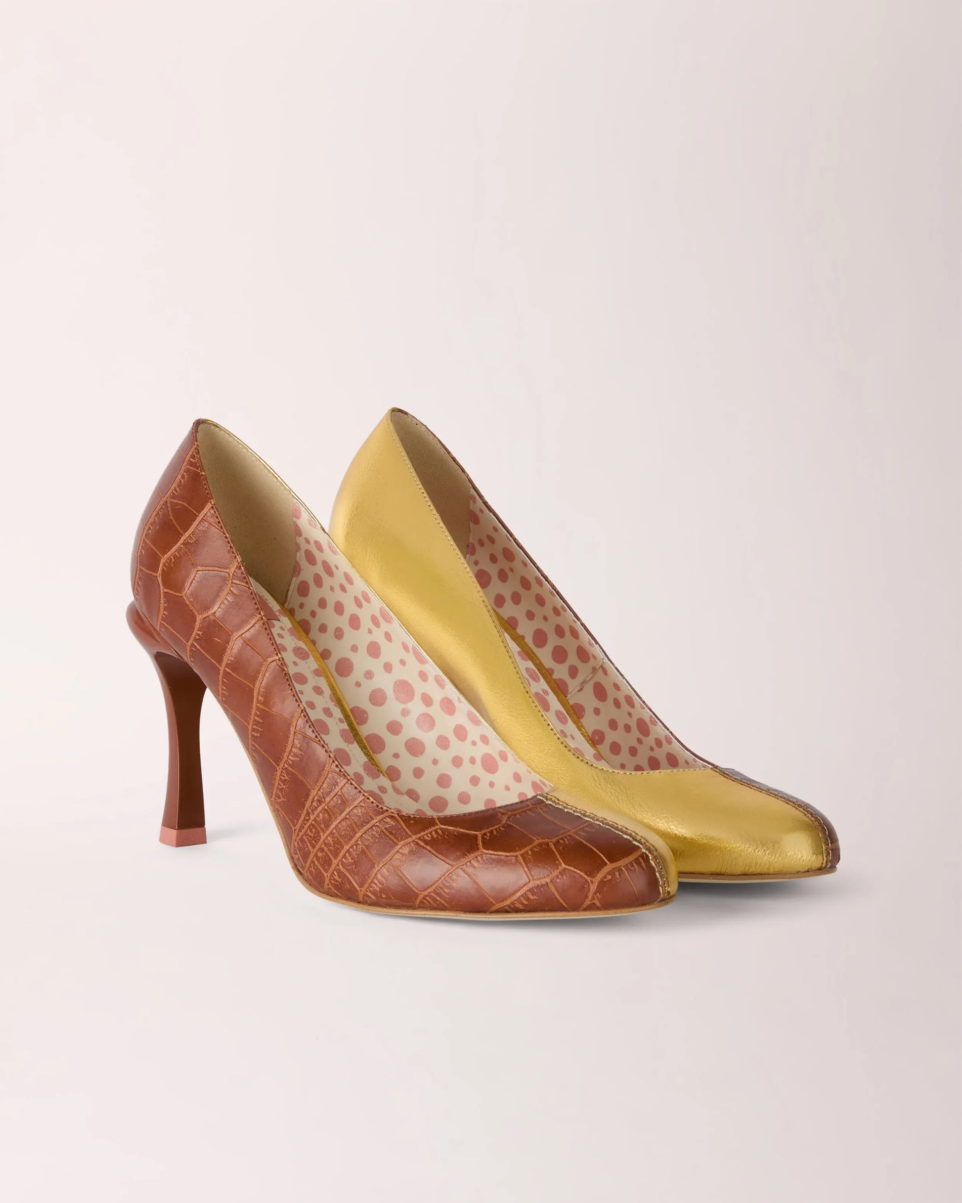 Split Pump Cheeletto Brown Croc & Gold, vegan luxury heels handcrafted in Italy by Cheetah Stories