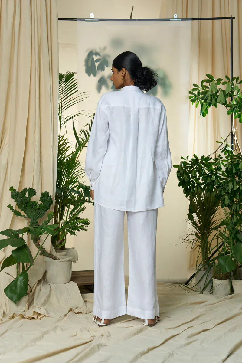 Alternative Manila gathered shirt, stylish casual top with gathered design, soft fabric, perfect for everyday wear.