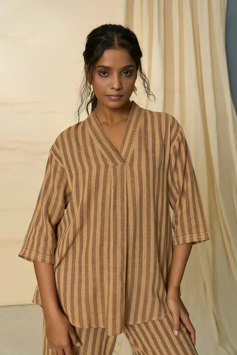 Alternative desert pyjamas trousers with a relaxed fit, featuring a desert-inspired pattern and comfortable fabric.