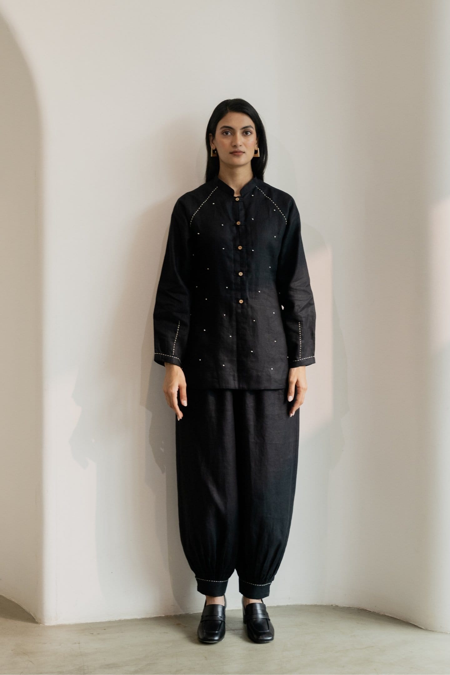 Ebony black hemp harem trousers from Alternative with a relaxed fit and wide leg design, styled with a casual, comfortable look.