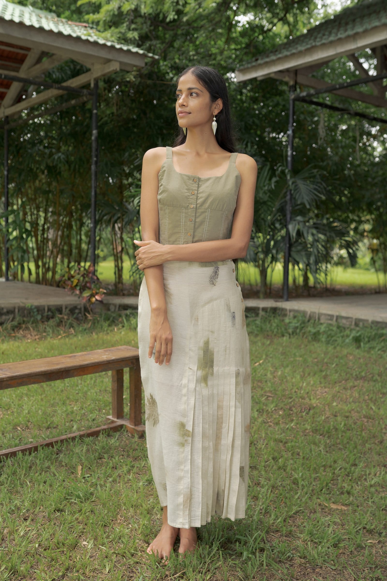 Alternative Live leafy vest, a stylish green leafy print top with a relaxed fit, perfect for casual and outdoor wear.