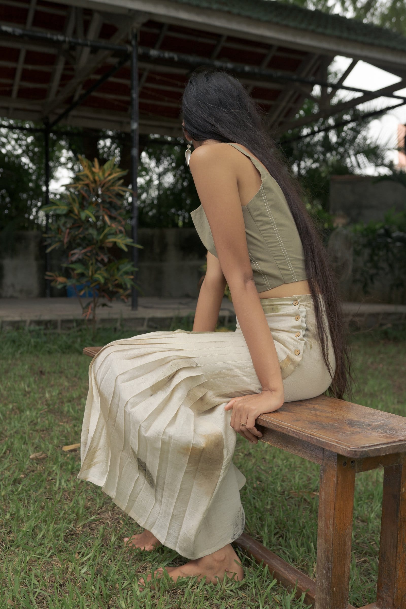Alternative Live leafy vest, a stylish leafy print top featuring a relaxed fit and vibrant green foliage design.
