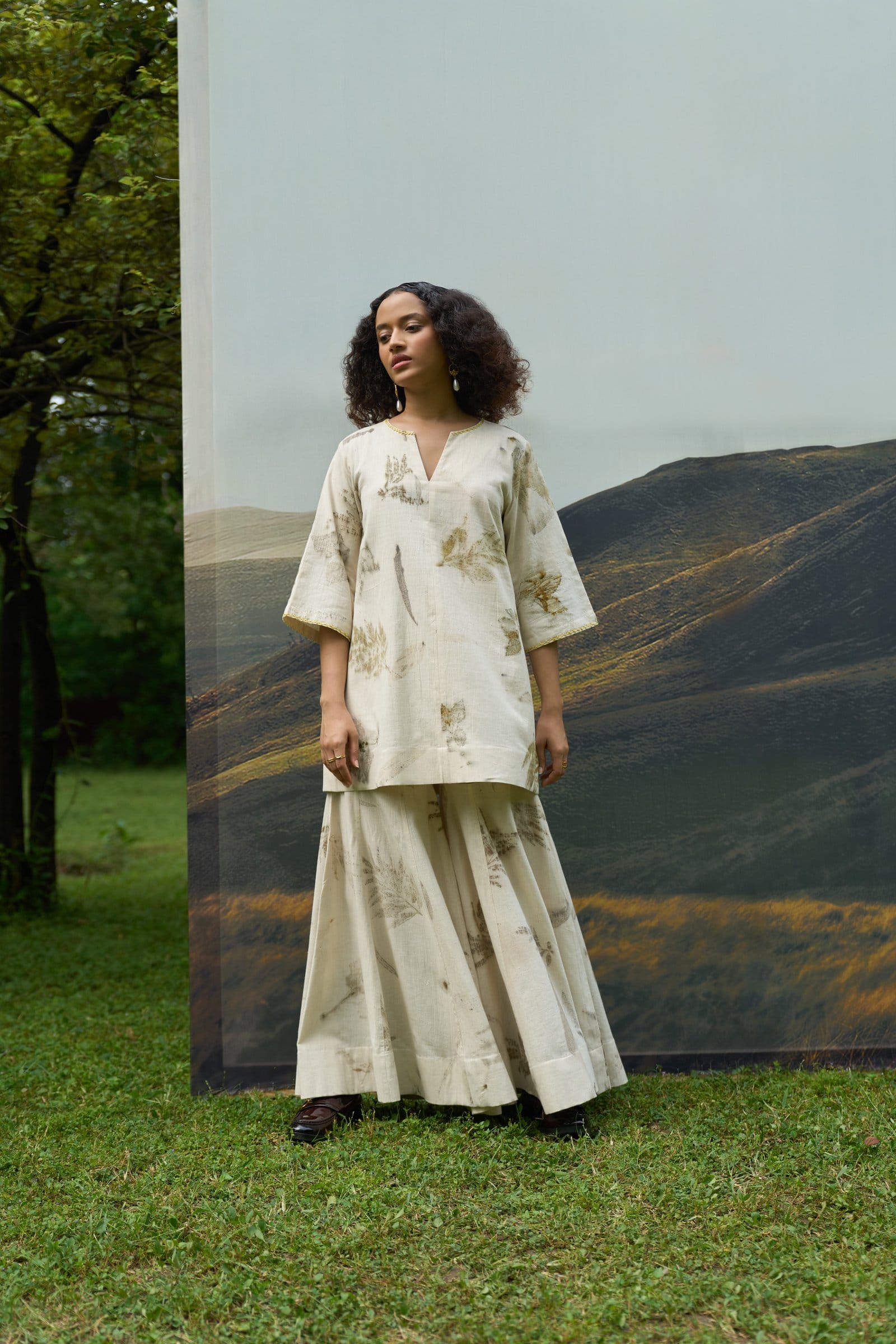 Alternative Live Leafy Kurta, a stylish top with leafy print, featuring vibrant colors and comfortable fabric.