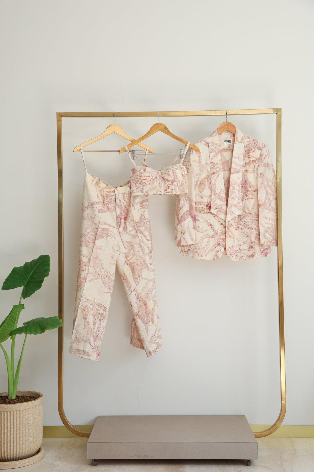 Pink foliage 3-piece set (with bralette)