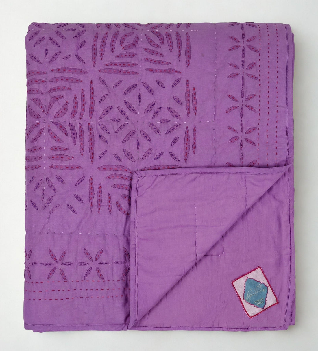 Applique Violet Quilt