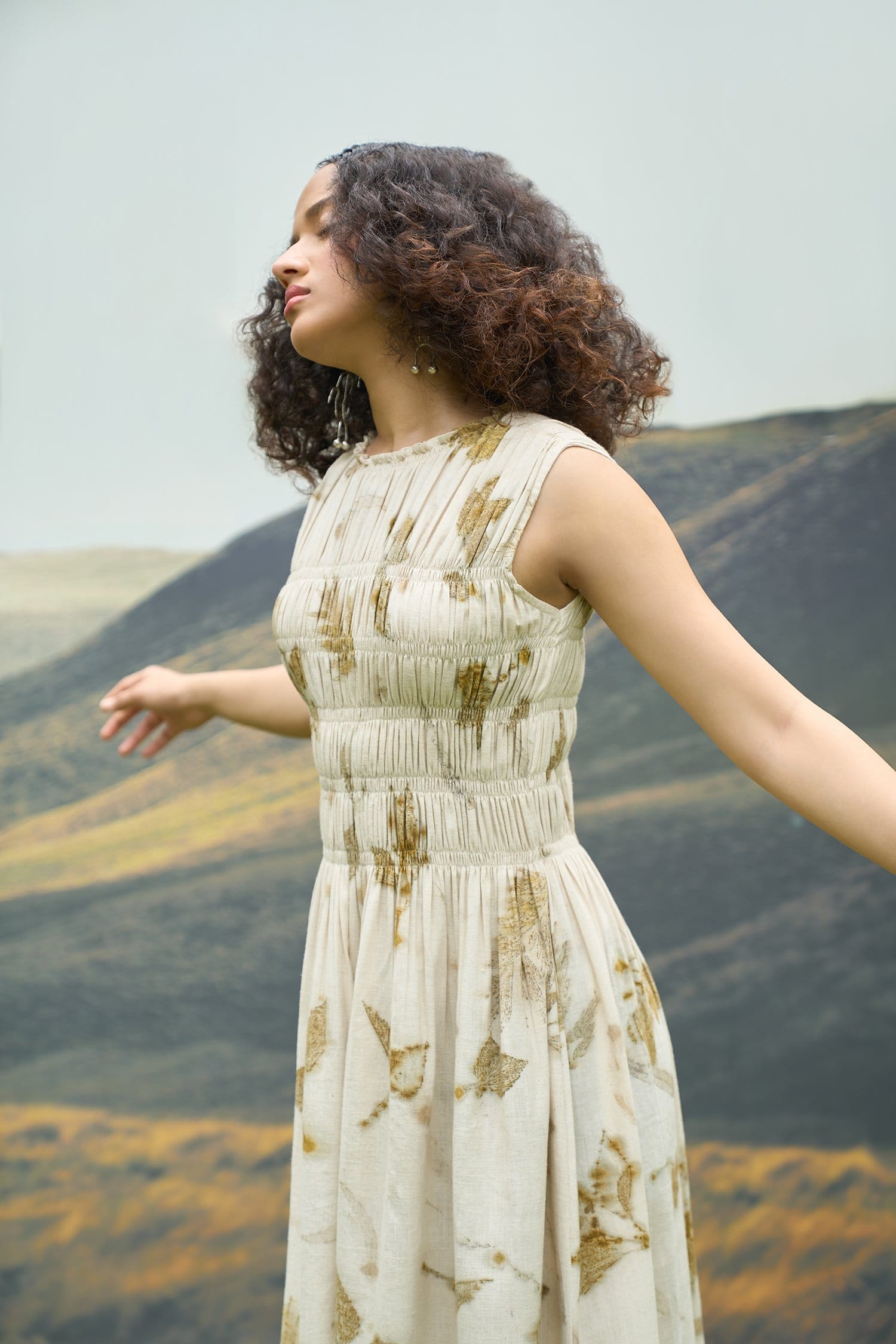 Alternative Live leafy bell dress, short dress with leafy print, showcasing a stylish and vibrant design perfect for casual wear.