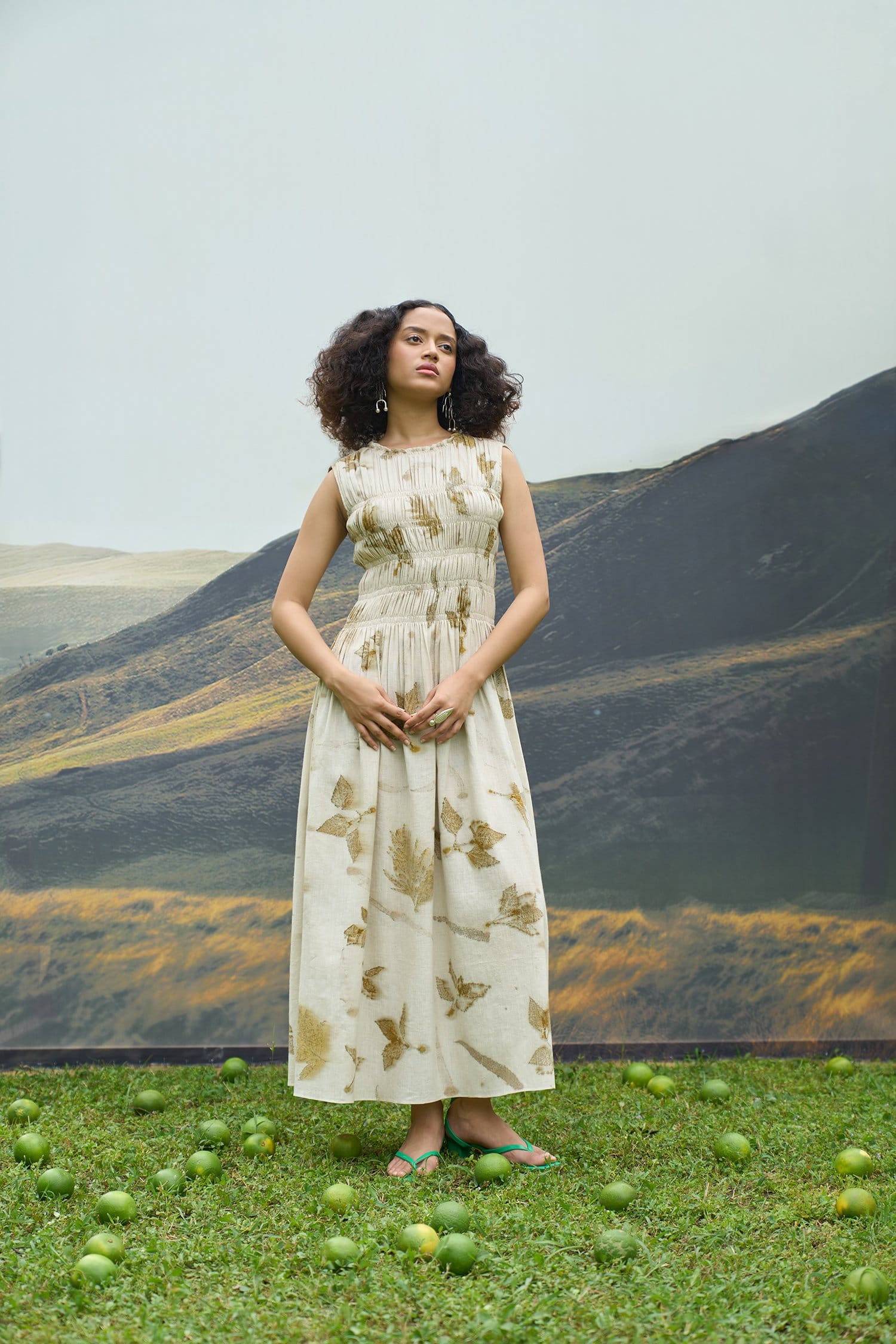 Alternative Live leafy bell dress short dress with vibrant leafy pattern, featuring a flattering fit and stylish design.